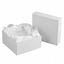 картинка Коробка Satin, малая, белая от магазина Одежда+