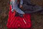 картинка Надувной коврик Insulated Static V Luxe, красный от магазина Одежда+
